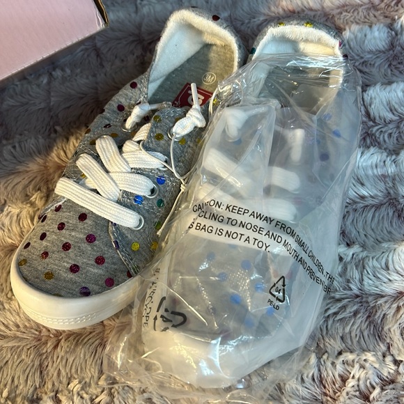 POP Girls Comfort Fit size 3 - Picture 1 of 6